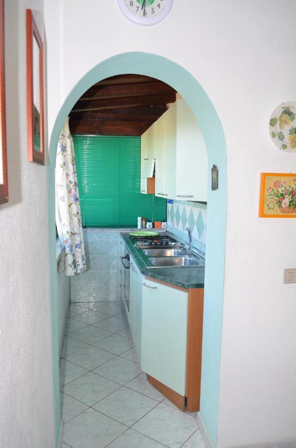 Iss Travel, La Padula - Apartments With Private Veranda And Parking サン・テオドーロ エクステリア 写真